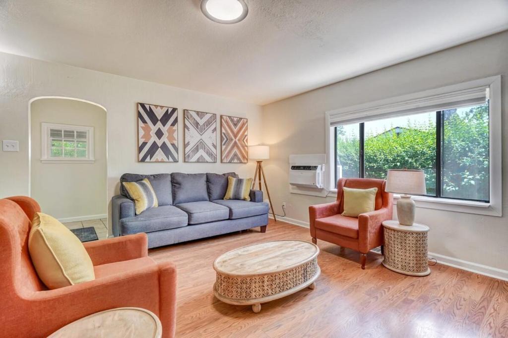 East Colorado Springs Apartment | Urban Casita Cozy Family House w BBQ Fire Pit