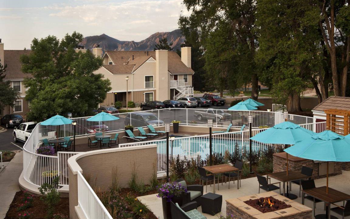 Glenwood Grove - North Iris Hotel | 79 m² Hotel ∙ 127 guests