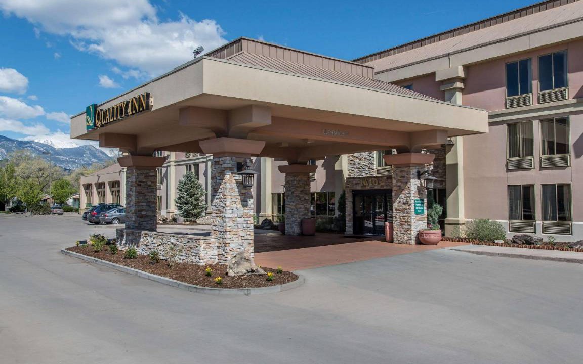 Central Colorado Springs Hotel | 35 m² Hotel ∙ 127 guests