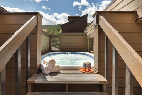 Destination | Vail