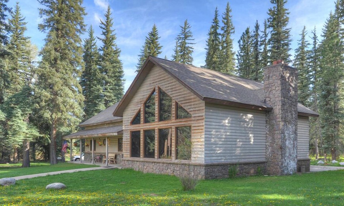 Bayfield House | Vallecito Lake Family Retreat - Large Patio, Yard, Ample Parking, Pool Table