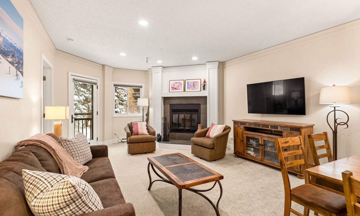 Peak 9 Condo | Village Ski In/Out and Downtown Location