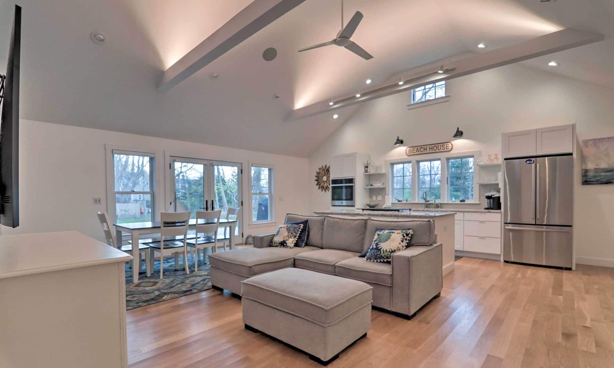 Brewster Cottage | Walk to Beach! Cape Cod Cottage w/Fire Pit