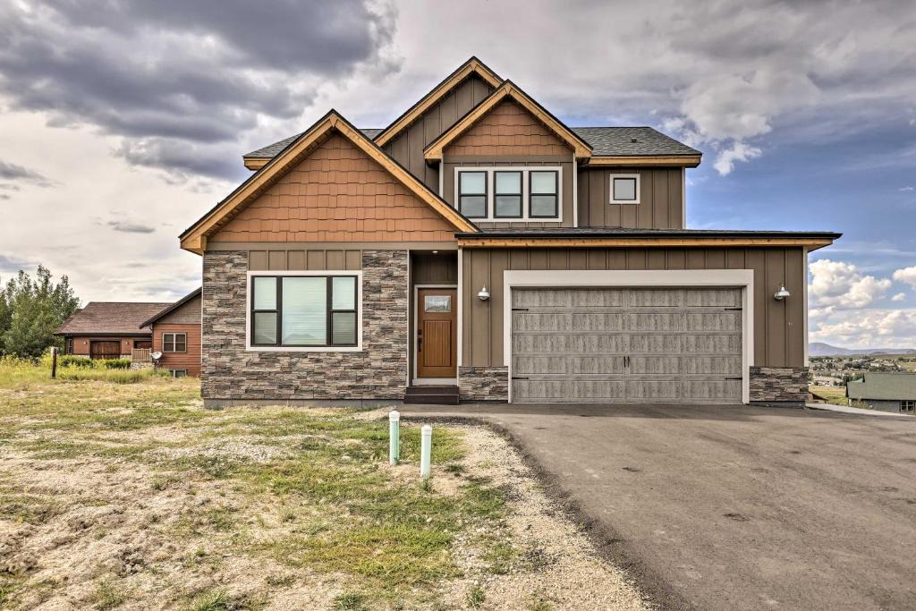 Grand Elk Ranch House | Walk To Golf Modern Mtn-View Home in Granby