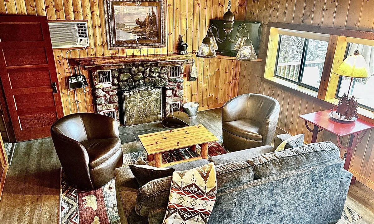 Bayfield Cabin | Waterfront cabin on Vallecito Lake with WiFi, large deck, & lake views