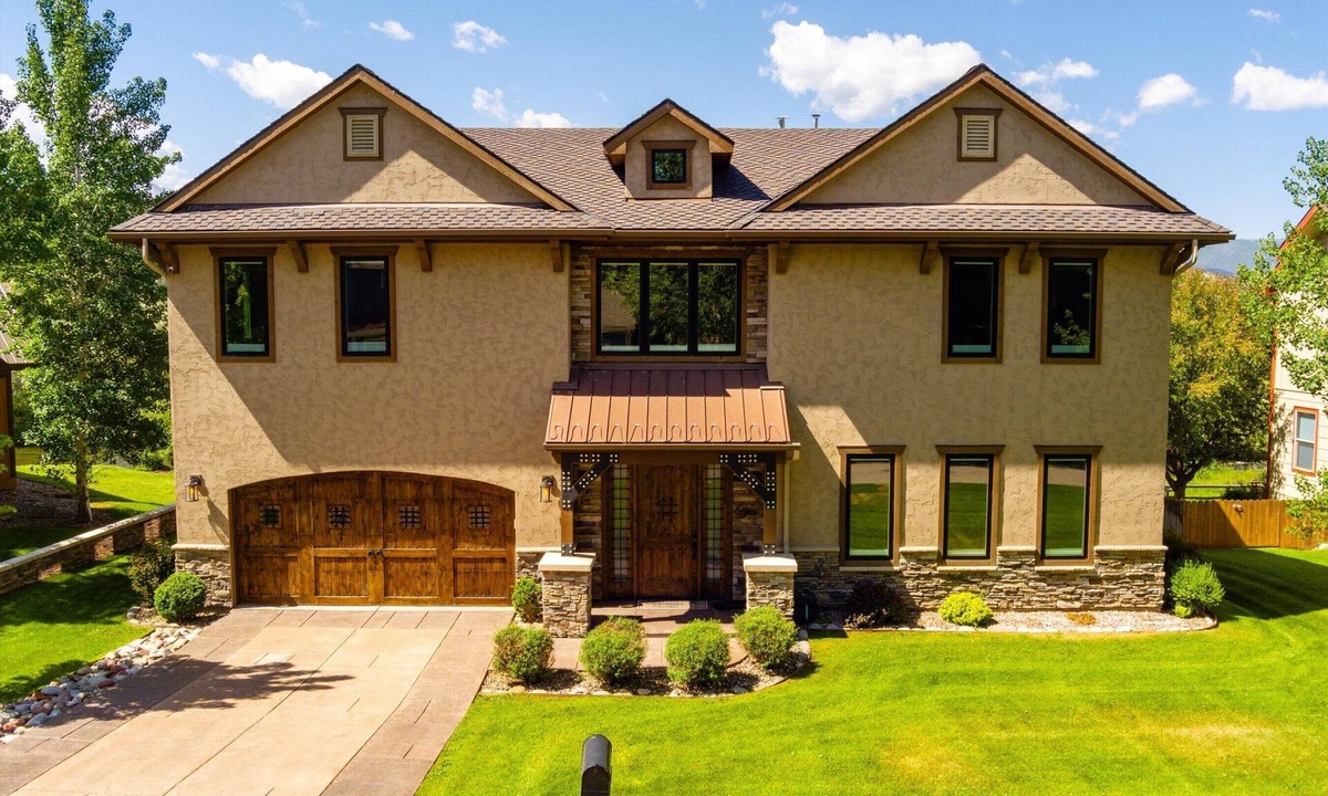 Carbondale House | WATERFRONT & Mt. Sopris VIEWS! Fly-fishing Custom Home, incl. 2 fishing badge