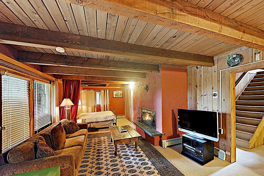 Snowmass Village House | Wood Road House
