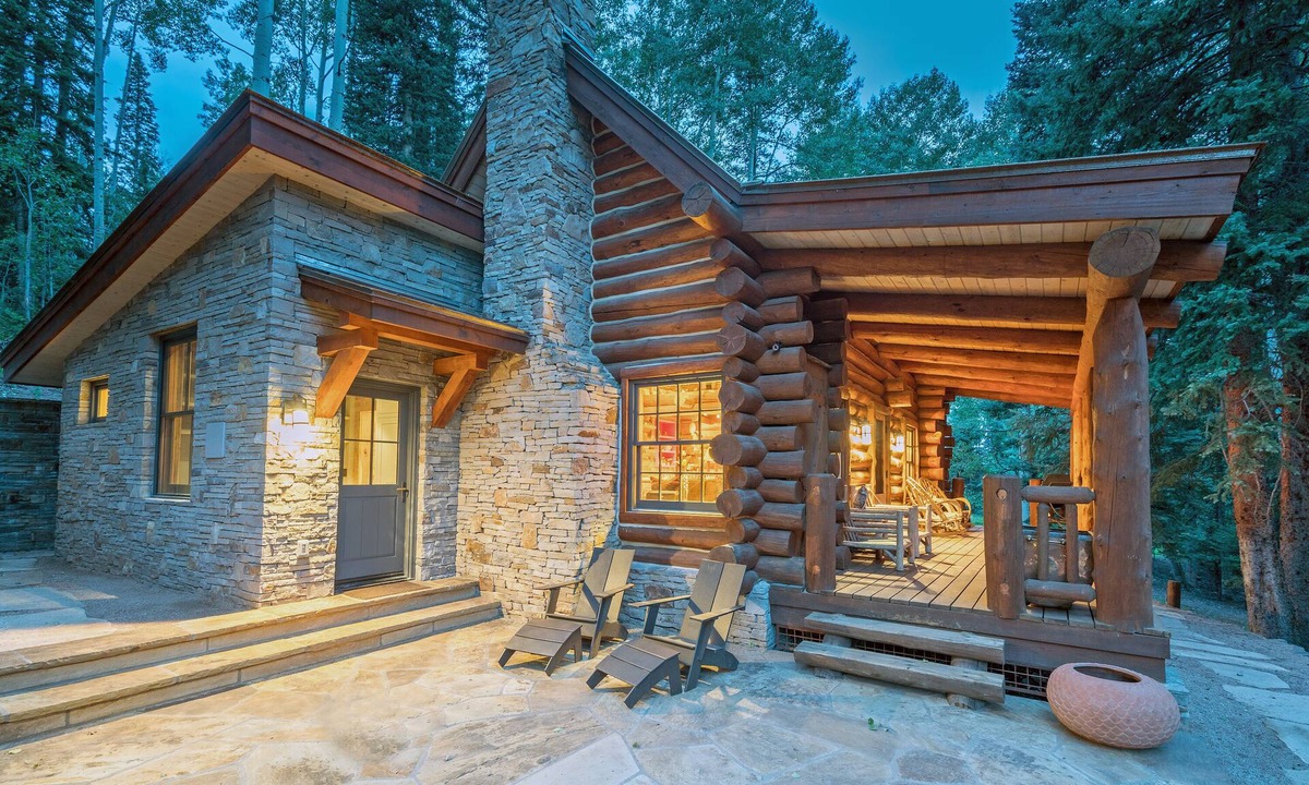Mountain Village House | YELLOW BRICK CABIN - Ski-in/out cabin, Mountain Village with private hot tub!