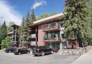 1034 Cooper Ave E #25A