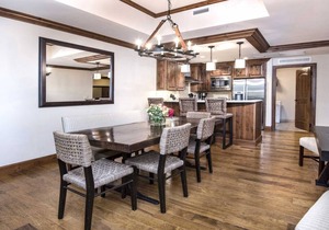 121 m² Condo ∙ 2 bedrooms ∙ 6 guests