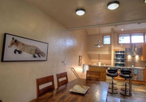 127 Ridgepoint Townhouse