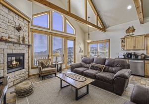 140 m² Condo ∙ 2 bedrooms ∙ 6 guests