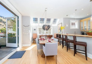 147 m² Condo ∙ 3 bedrooms ∙ 6 guests
