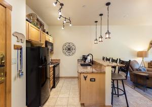 150 yds to the Gondola/Shared Pool and Hot Tub Access/Private Patio