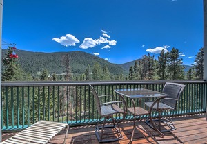 1500sf ft+ GREAT VIEWS-HotTub -Elevator- 5min shuttle- Walk to Lakeside Village