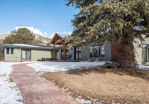 272 m² House ∙ 3 bedrooms ∙ 8 guests