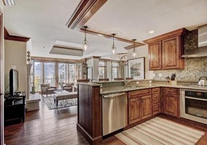 2BR Residence at the Ritz-Carlton with Valley View