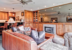3 Bedroom Gold with A/C #514