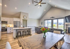 3 Mi to Granby Ranch Townhome with Balcony and Views