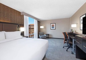 3-Star Hotel ∙ DoubleTree by Hilton Denver Cherry Creek, CO