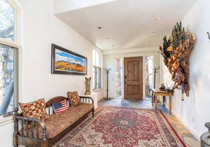 305 m² House ∙ 3 bedrooms ∙ 6 guests