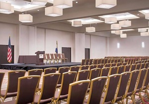 4-Star Hotel ∙ DoubleTree by Hilton Denver Tech