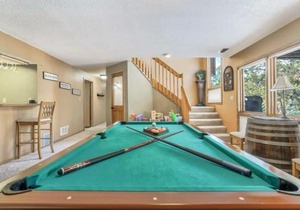 4BD Woodland Lodge Pool Table Grill Dogs Welcome