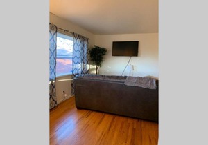 5 Bedroom home in quiet Denver neighborhood