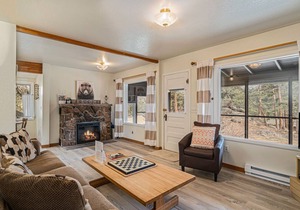 80 m² Cabin ∙ 2 bedrooms ∙ 6 guests