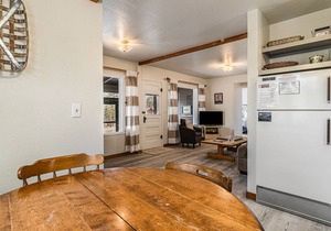 80 m² Cabin ∙ 2 bedrooms ∙ 6 guests