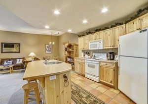81 m² Condo ∙ 2 bedrooms ∙ 6 guests