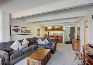 93 m² Condo ∙ 2 bedrooms ∙ 6 guests
