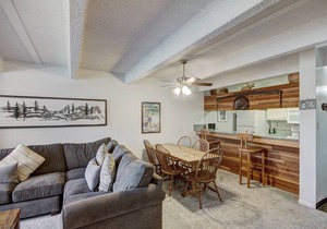 93 m² Condo ∙ 2 bedrooms ∙ 6 guests