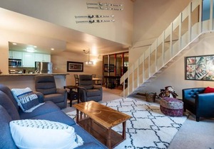 99 m² Condo ∙ 2 bedrooms ∙ 4 guests