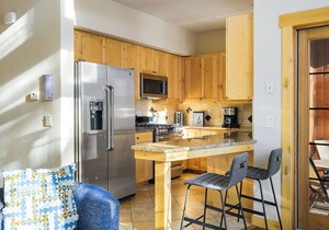 Alpen Glow Row House 5 | Air Conditioning | Downtown Steamboat