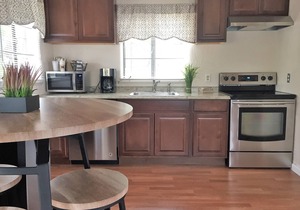 Alpine Trail Ridge Inn - Kitchen Family Unit