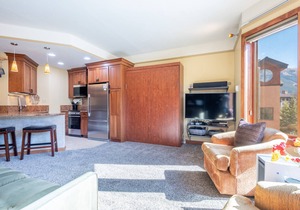 Amazing Views, free wifi, free parking. Telemark Lodge studio with style