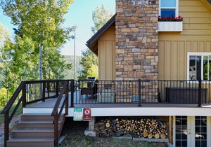 Aspen Ridge Mountain Getaway with Breathtaking Views, Wi-Fi