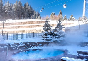 ☟ Base Village Loft 102 | WALK DOWNSTAIRS TO BASE AREA | Private Garage | SKI SKI SKI