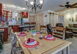 Bear Claw 104 - Ski-in Ski-out Condo!