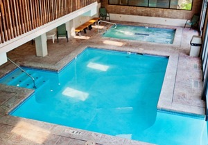 Beautiful 2 bedroom unit at resort, sleeps 6