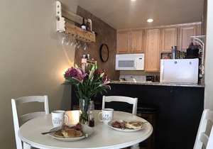 Beautiful and cozy 2bd 1ba in ideal downtown Winter Park
