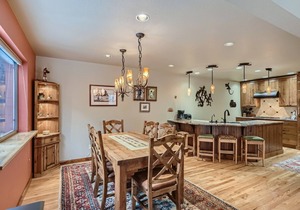 Beautiful half duplex home, recently remodeled with garage and private hot tub!