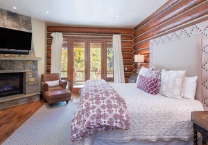 Beautiful High End Home with Ski In Ski Out Access
