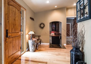 Beautiful Mountain Home w/Hot Tub!