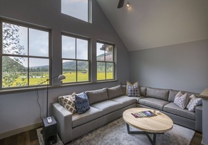 Best in Owl Meadows Lux3BR/3.5Bth Views, deck, fp