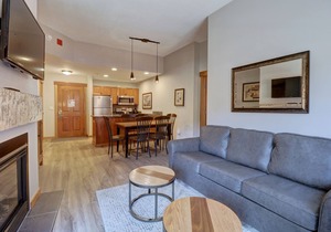 Best Location On The Mountain, Amazing View, Outdoor Hot tub! CO204