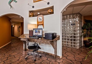 Best Western Kiva Inn