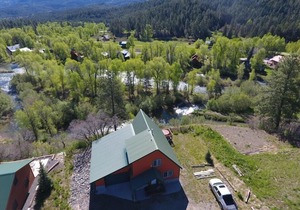 Between to Wolf Creek and Pagosa Springs, Hot Tub, View San Juan River