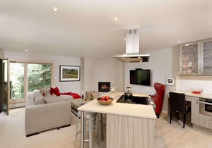 Biking, Hiking Right Out Your Door at Snowmass! With Balcony, Gas Fireplace, Pool/HT, Parking.